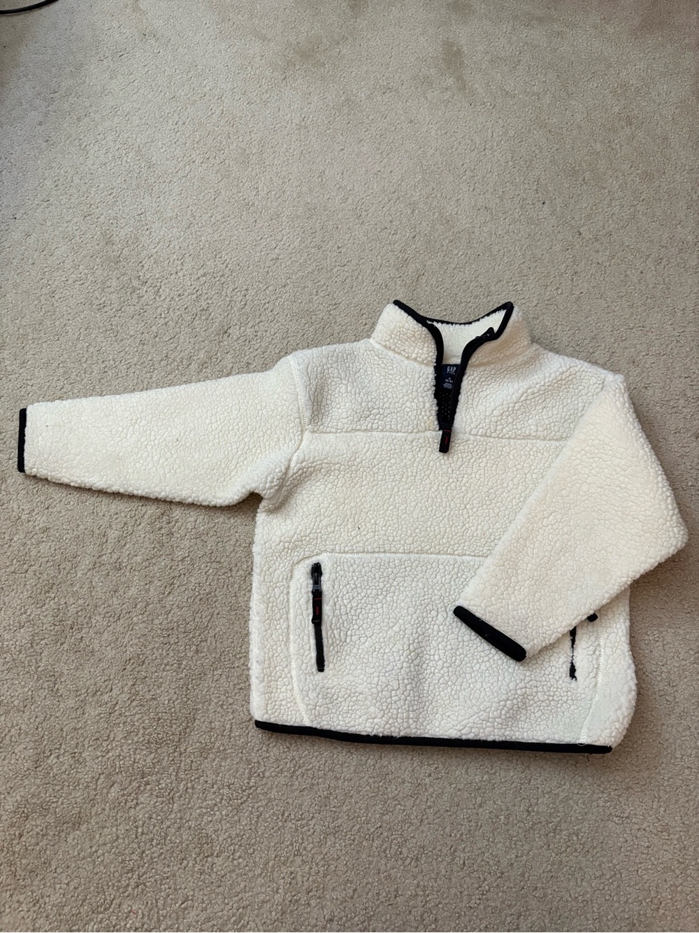 Gap Sherpa jacket for kids. Size 5-6